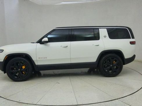 Used 2024 Rivian R1S Adventure AWD/4WD image 69