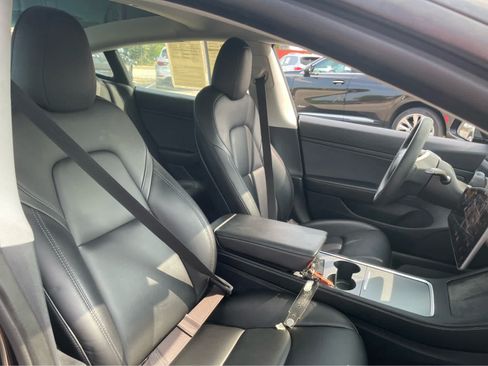 Used 2021 Tesla Model 3 Standard Range Plus RWD image 29