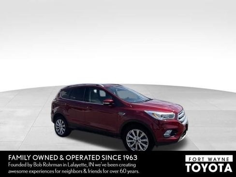 Used 2017 Ford Escape Titanium w/ Equipment Group 301A AWD/4WD image 5