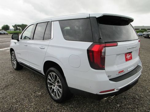 New 2026 GMC Yukon Denali w/ Denali Reserve Package AWD/4WD image 6