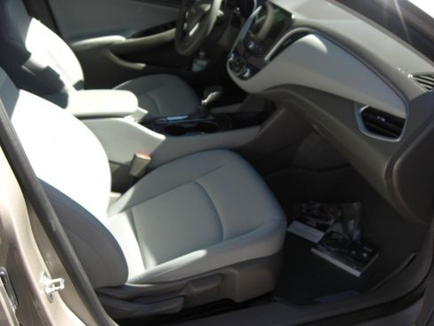 Used 2024 Chevrolet Malibu LS FWD image 14