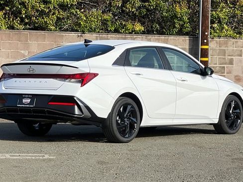 New 2026 Hyundai Elantra SEL Sport image 6