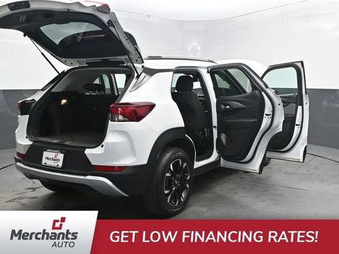 Used 2023 Chevrolet TrailBlazer LT w/ Convenience Package FWD image 46