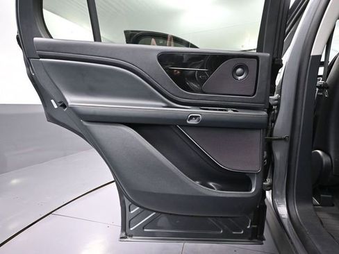 Used 2025 Lincoln Aviator Reserve w/ Jet Appearance Package image 37
