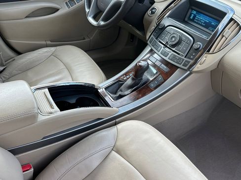 Used 2010 Buick LaCrosse CXL w/ Luxury Package image 17