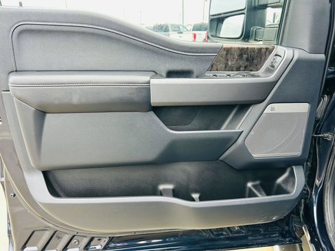 Used 2025 Ford F350 Lariat AWD/4WD image 16