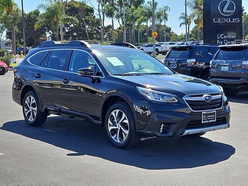 Used 2020 Subaru Outback Limited image 3