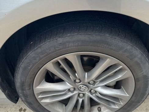 Used 2017 Toyota Camry SE FWD image 13