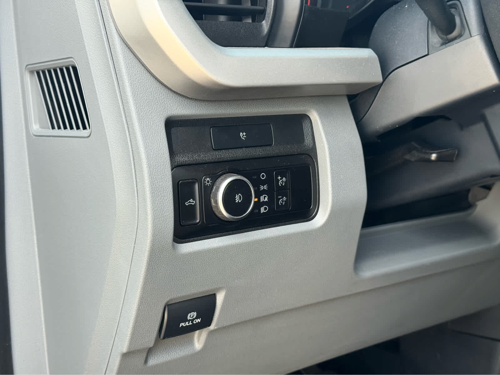 Used 2023 Ford F250 XL w/ STX Appearance Package AWD/4WD image 15