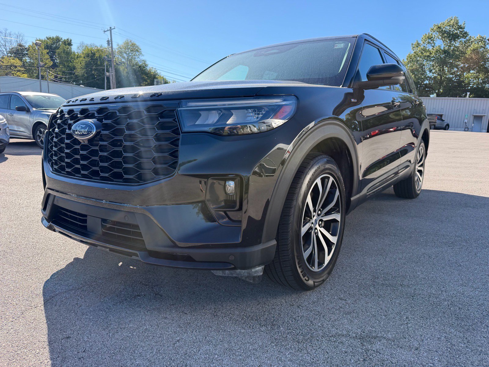 Used 2025 Ford Explorer ST-Line AWD/4WD image 6