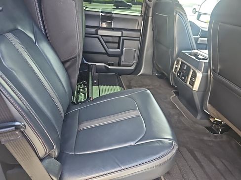 Used 2022 Ford F450 Platinum w/ FX4 Off-Road Package AWD/4WD image 14