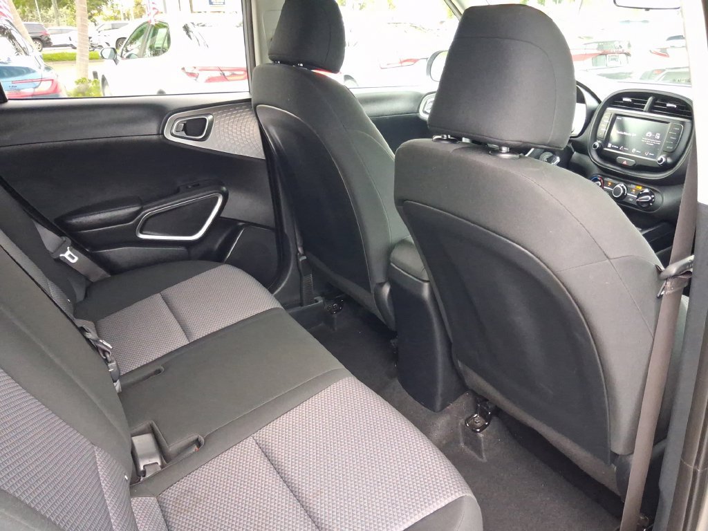 Used 2024 Kia Soul LX w/ Option Group 015 FWD image 24