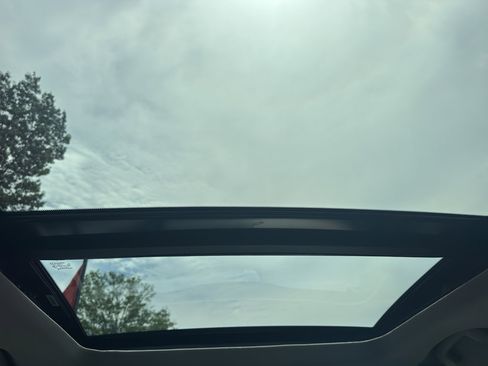 Used 2025 Nissan Murano SL image 10