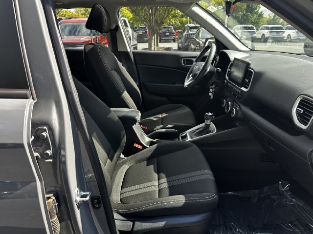 Used 2022 Hyundai Venue SEL FWD image 36