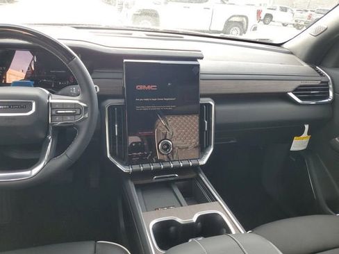 New 2026 GMC Acadia Denali image 14