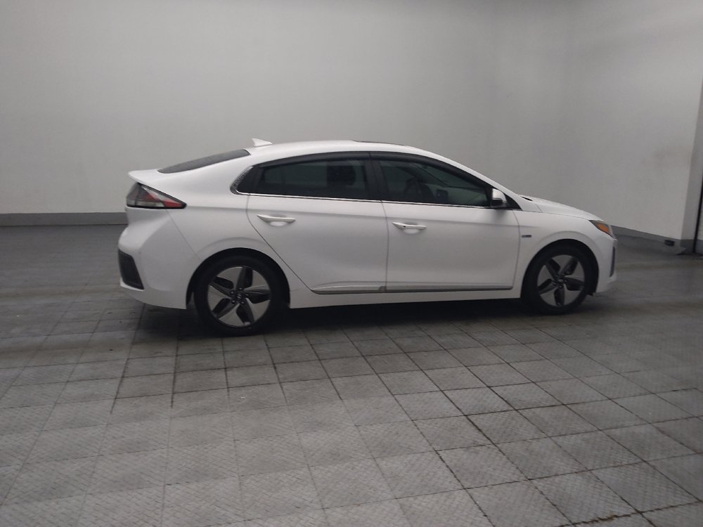 Used 2020 Hyundai Ioniq SEL FWD image 10
