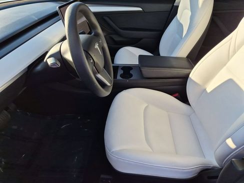 Used 2021 Tesla Model 3 Standard Range Plus RWD image 13