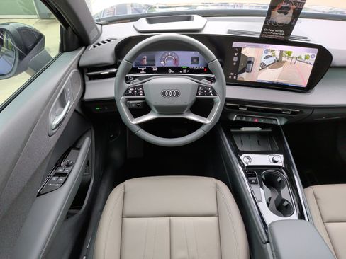 Used 2026 Audi Q3 quattro 2.0T AWD/4WD image 32
