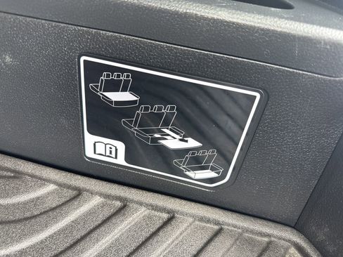 Used 2018 Honda Pilot Touring image 32