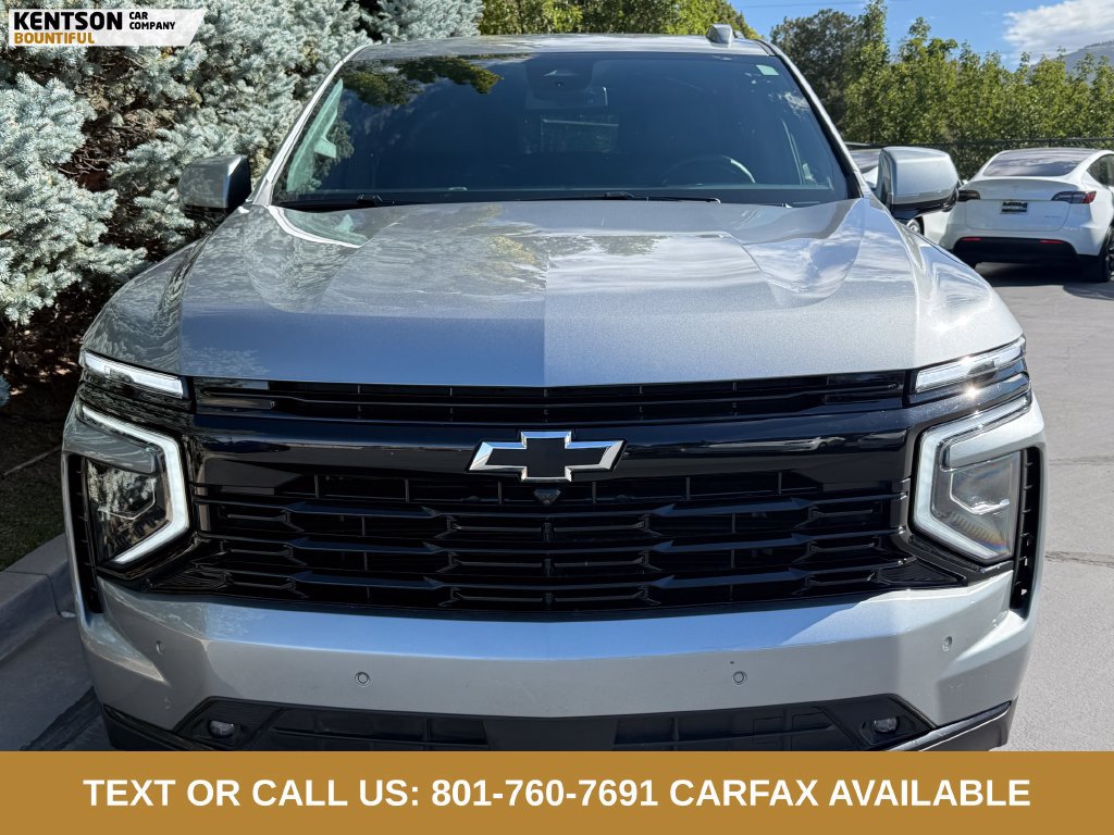Used 2026 Chevrolet Suburban RST AWD/4WD image 2