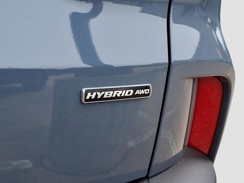 Used 2025 Ford Escape Platinum image 8