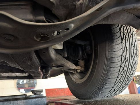 Used 1998 Toyota Sienna LE image 8