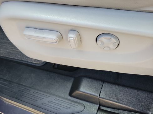 Used 2024 Honda Odyssey EX-L image 23