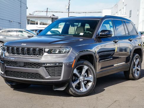 New 2026 Jeep Grand Cherokee Limited image 1