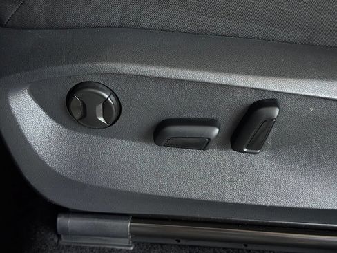 Used 2024 Volkswagen Tiguan Wolfsburg Edition AWD/4WD image 28