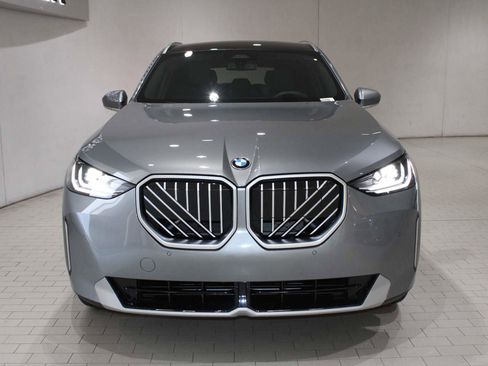 Used 2025 BMW X3 xDrive30i image 9