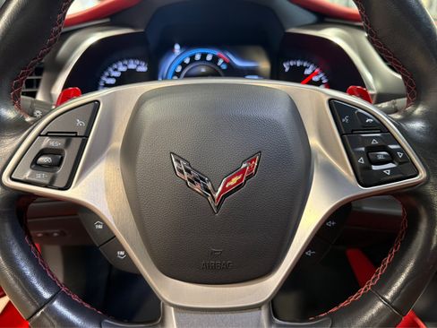 Used 2019 Chevrolet Corvette Stingray Convertible RWD image 13