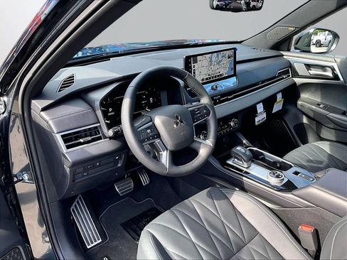 New 2026 Mitsubishi Outlander SEL Black Edition AWD/4WD image 8