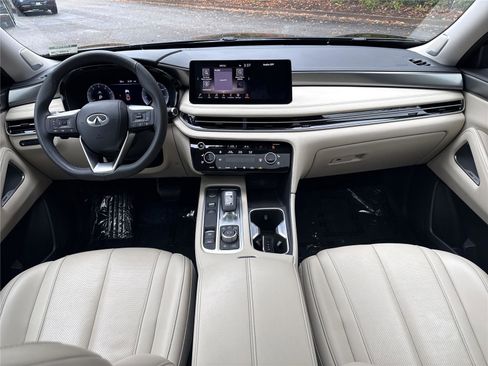 Certified 2025 INFINITI QX60 Luxe image 10