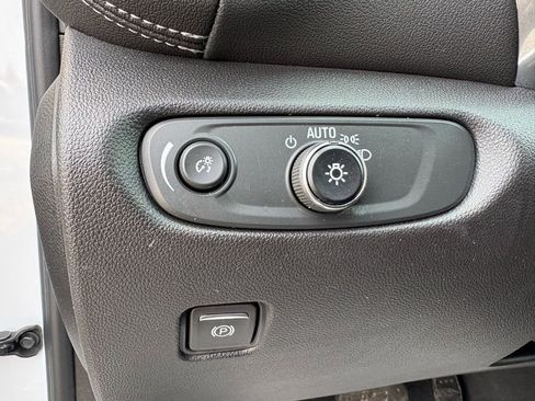 Used 2023 Chevrolet Blazer LT w/ Midnight/Sport Edition image 20