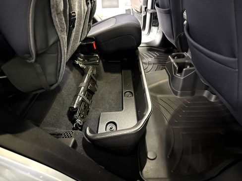 Used 2022 Jeep Gladiator Sport image 37