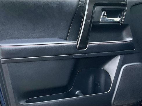 Certified 2022 Toyota 4Runner TRD Off-Road Premium image 18