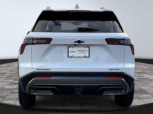 New 2026 Chevrolet Equinox ACTIV image 4