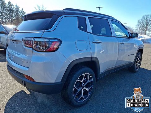 New 2026 Jeep Compass Limited image 3