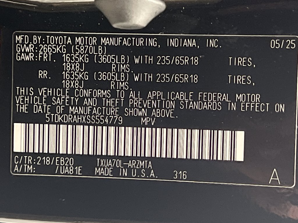 Used 2025 Toyota Highlander XLE FWD image 87