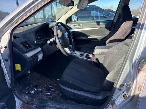 Used 2012 Subaru Outback 2.5i Premium image 9