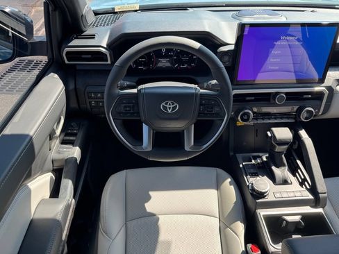 Used 2026 Toyota Tacoma Limited AWD/4WD image 20