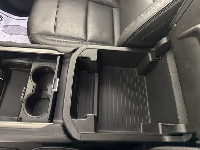 Used 2024 GMC Yukon Denali AWD/4WD image 37