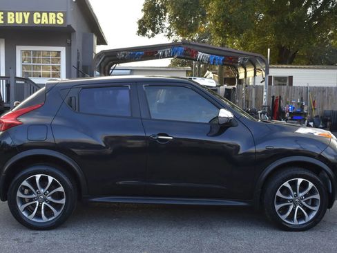 Used 2011 Nissan Juke S image 8