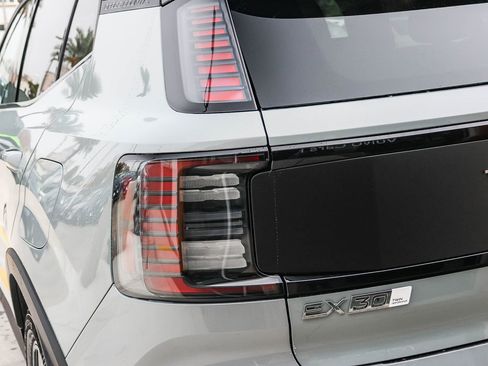 New 2026 Volvo EX30 Cross Country Ultra w/ Protection Package Premier image 11