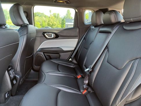 New 2026 Jeep Compass Limited AWD/4WD image 29