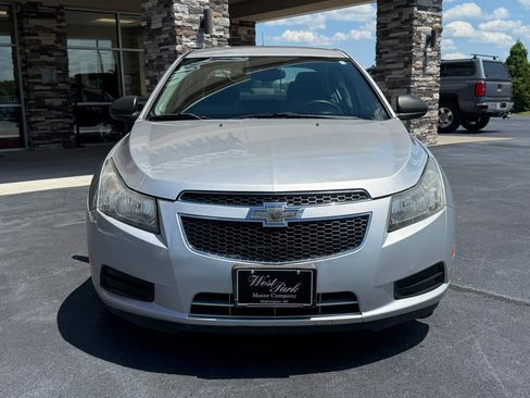 Used 2014 Chevrolet Cruze LS FWD image 7