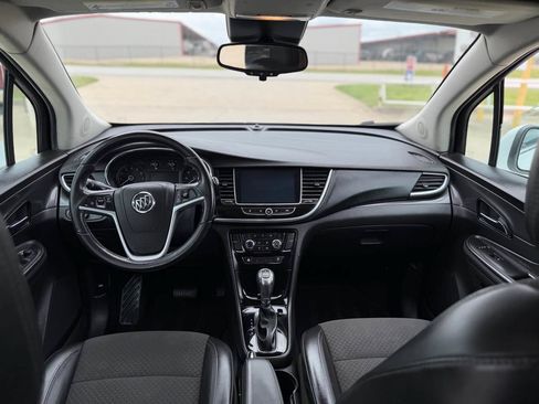 Used 2021 Buick Encore Preferred FWD image 9