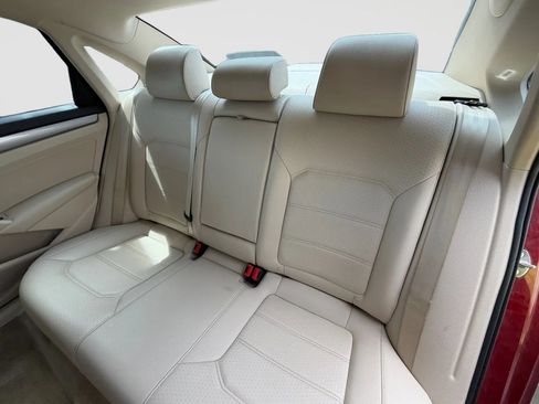 Used 2015 Volkswagen Passat 1.8T Limited Edition FWD image 15