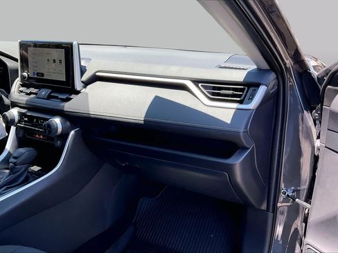Certified 2025 Toyota RAV4 LE FWD image 18