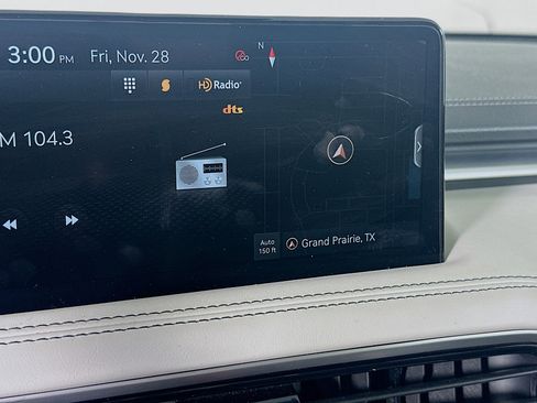 Used 2024 Genesis G70 2.5T image 22